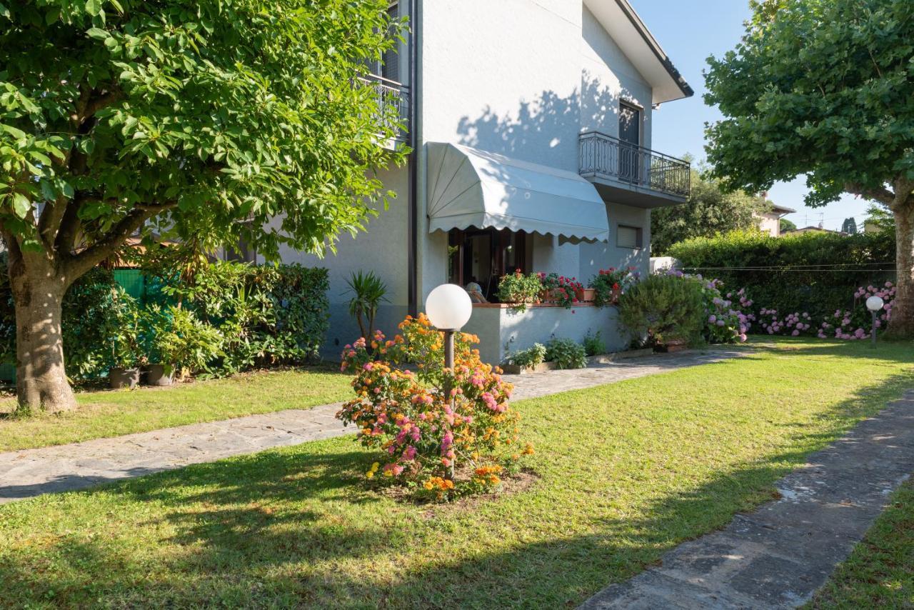 Apartment Holiday Versilia Camaiore Ngoại thất bức ảnh