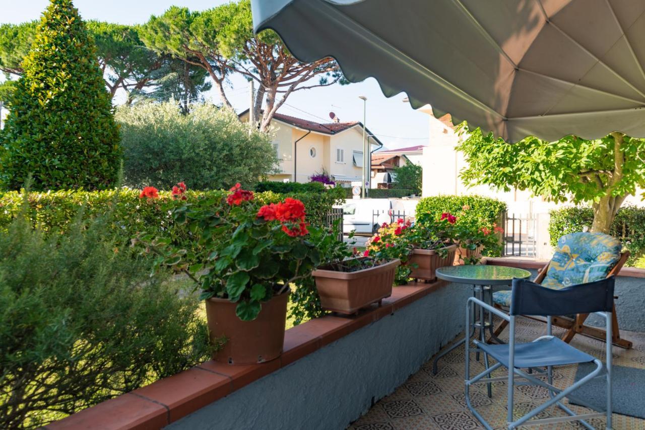 Apartment Holiday Versilia Camaiore Ngoại thất bức ảnh
