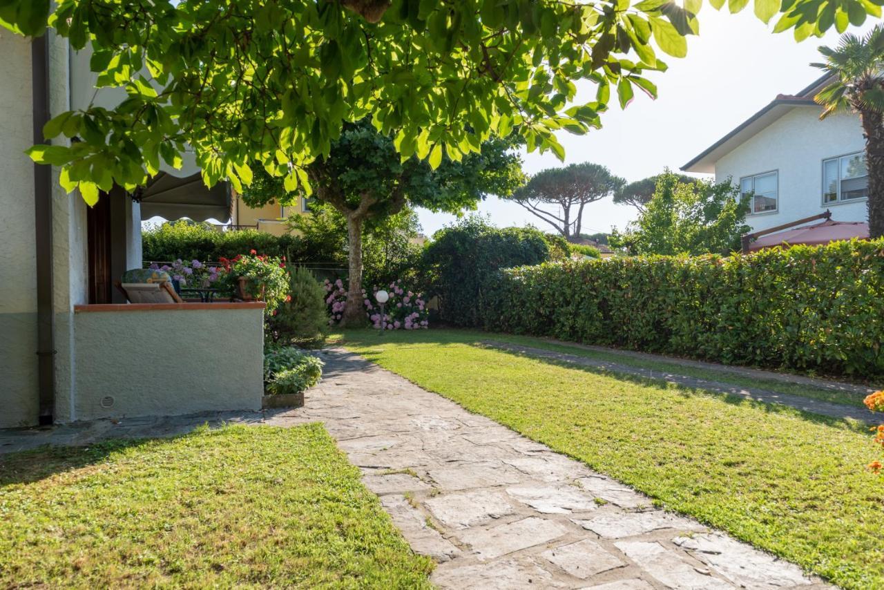 Apartment Holiday Versilia Camaiore Ngoại thất bức ảnh