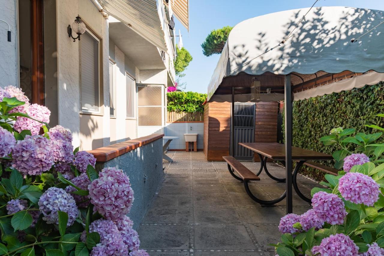 Apartment Holiday Versilia Camaiore Ngoại thất bức ảnh
