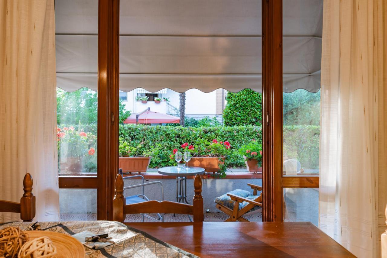 Apartment Holiday Versilia Camaiore Ngoại thất bức ảnh