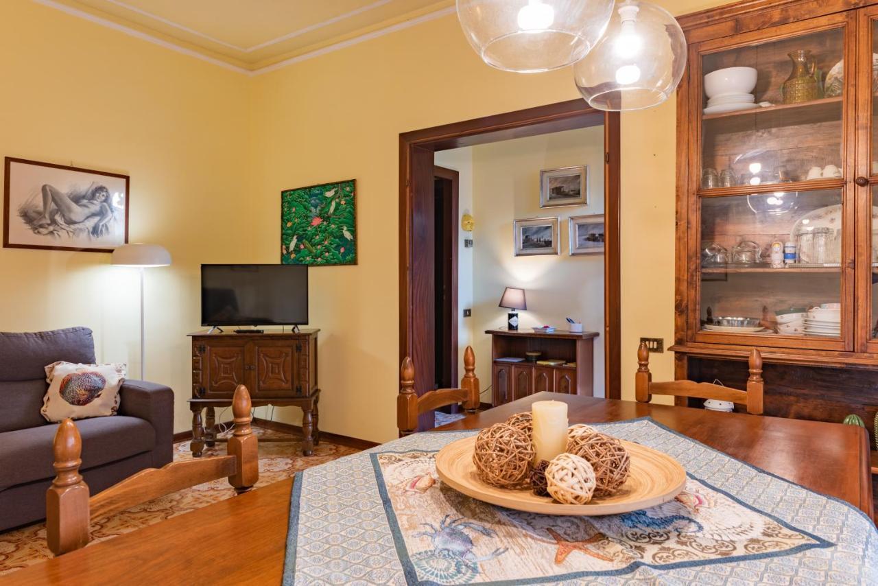 Apartment Holiday Versilia Camaiore Ngoại thất bức ảnh